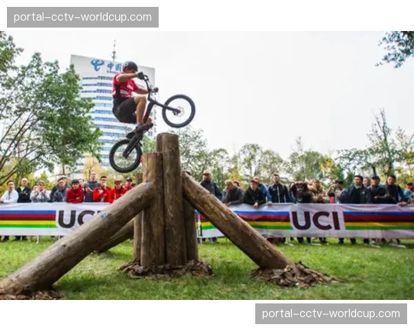 成都UCI都市自行车世锦赛场地开始施工