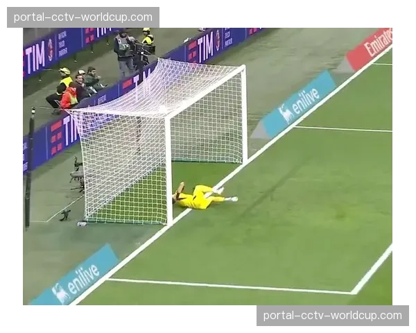 即时:帕夫洛维奇世界波破门,拜仁客场领先 即时:帕夫洛维奇世界波破门,拜仁客场领先